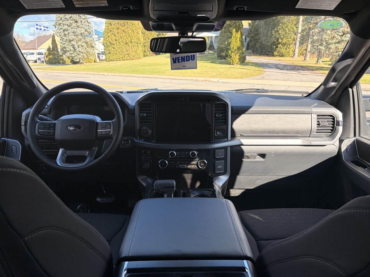 2025 Ford F-150 XLT Main Image