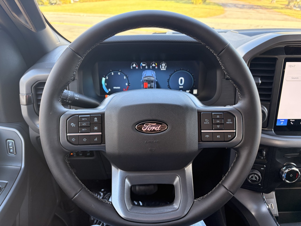 2025 Ford F-150 XLT Main Image