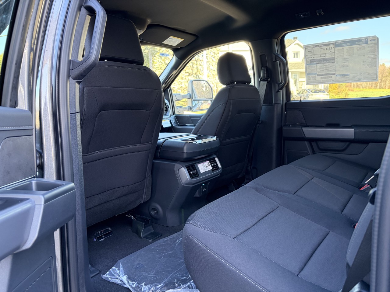 2025 Ford F-150 XLT Main Image