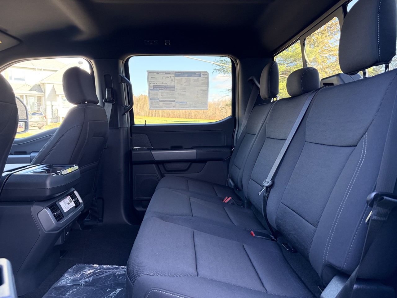 2025 Ford F-150 XLT Main Image