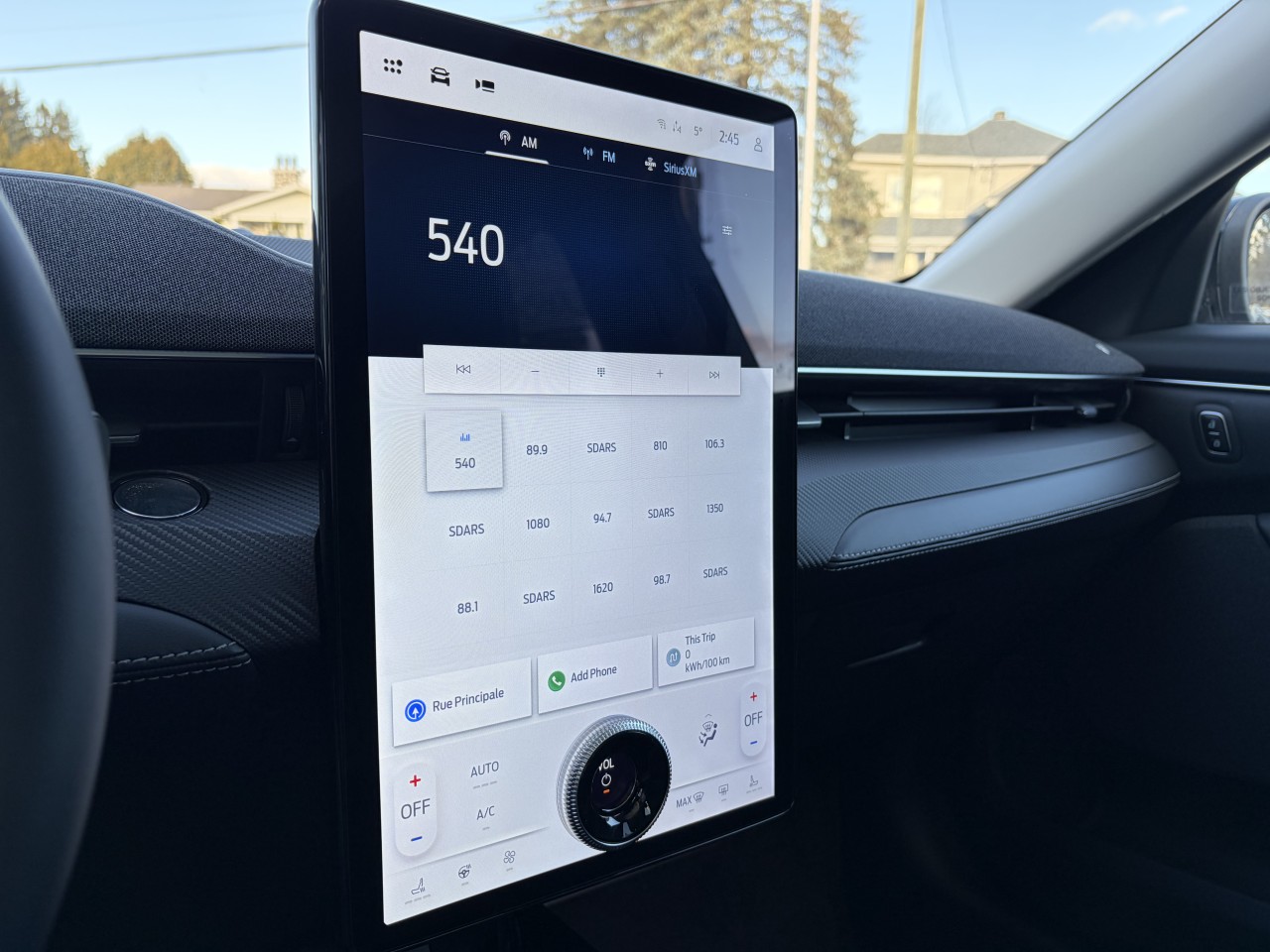 2025 Ford Mustang Mach-E PREMIUM AWD Main Image