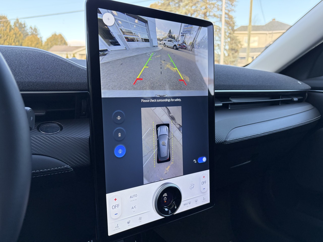 2025 Ford Mustang Mach-E PREMIUM AWD Main Image