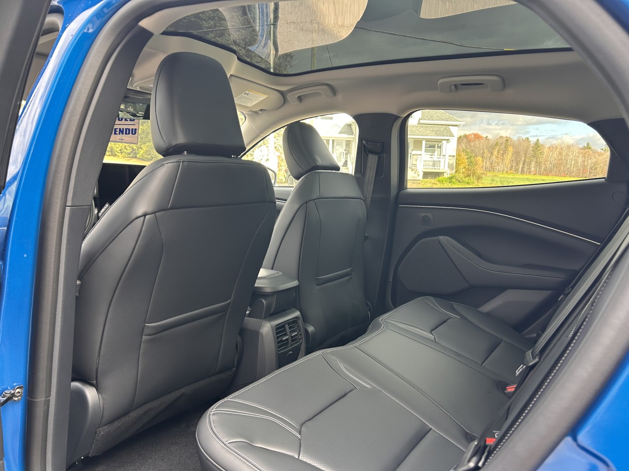 2025 Ford Mustang Mach-E PREMIUM AWD Main Image