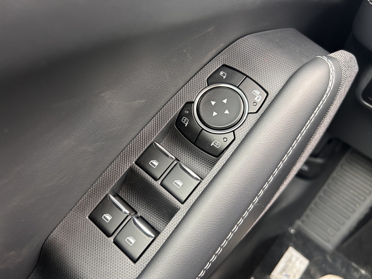 2025 Ford Mustang Mach-E PREMIUM AWD Main Image