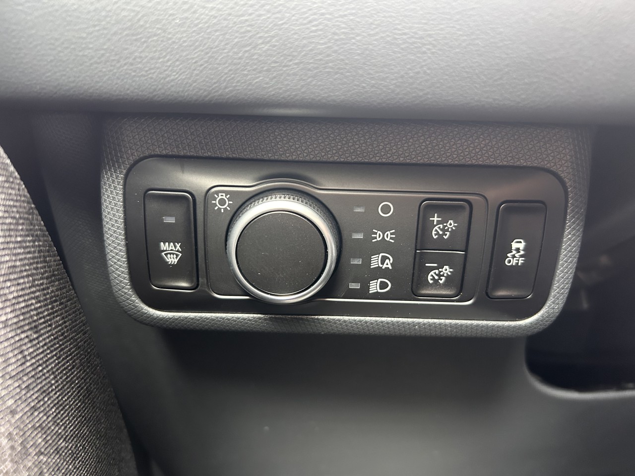 2025 Ford Mustang Mach-E PREMIUM AWD Main Image