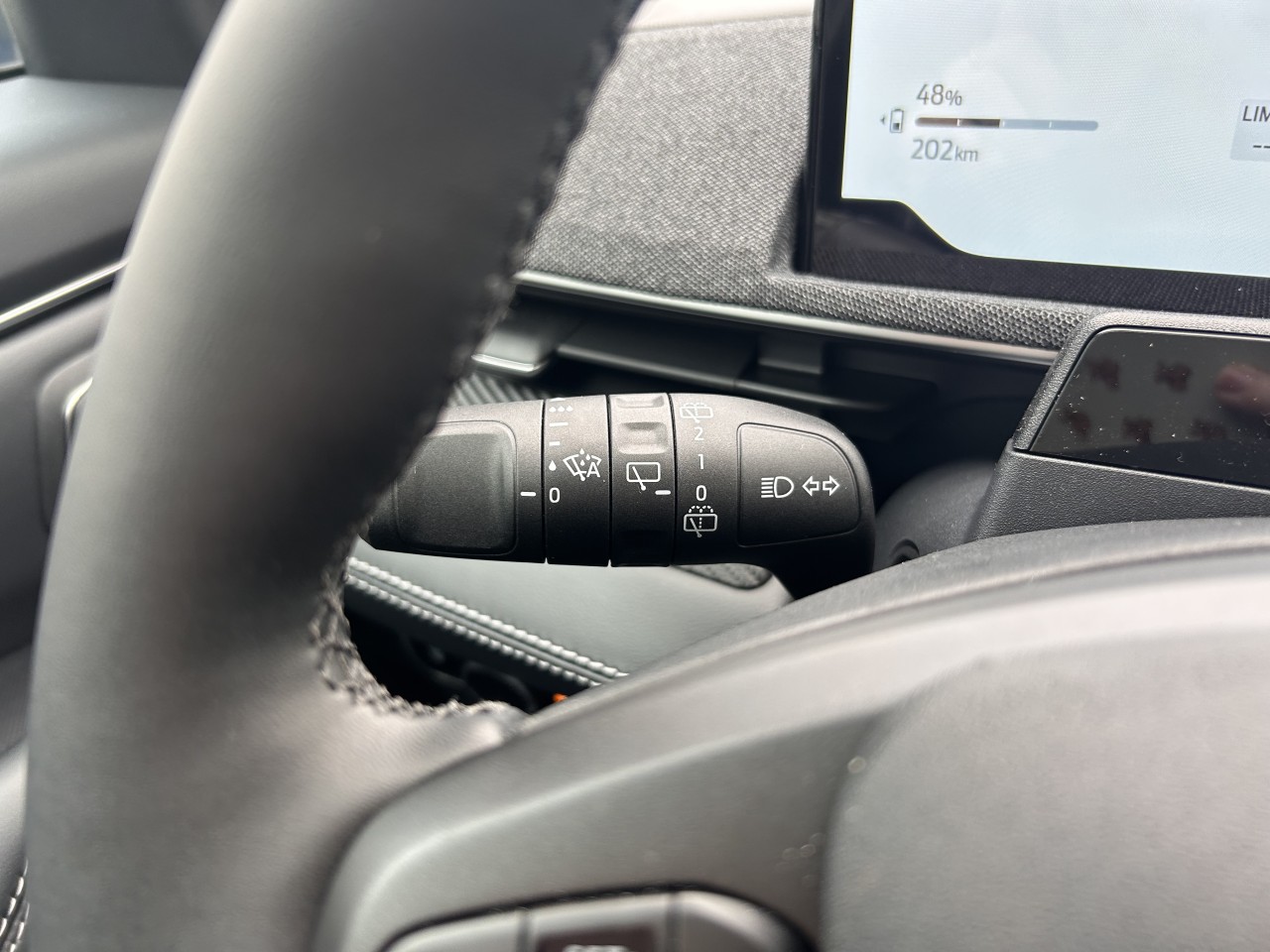 2025 Ford Mustang Mach-E PREMIUM AWD Main Image