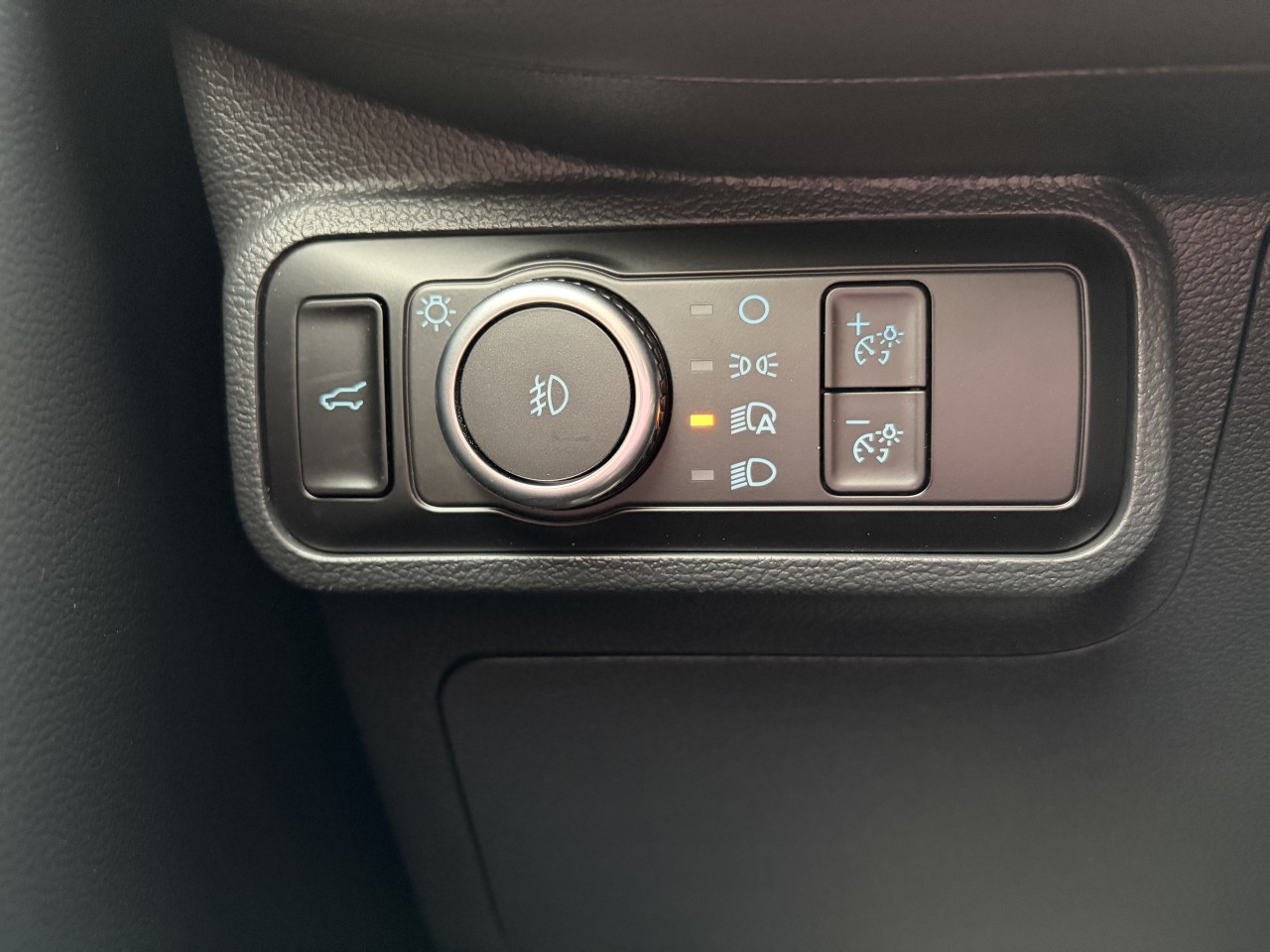 2026 Ford Explorer Tremor Main Image