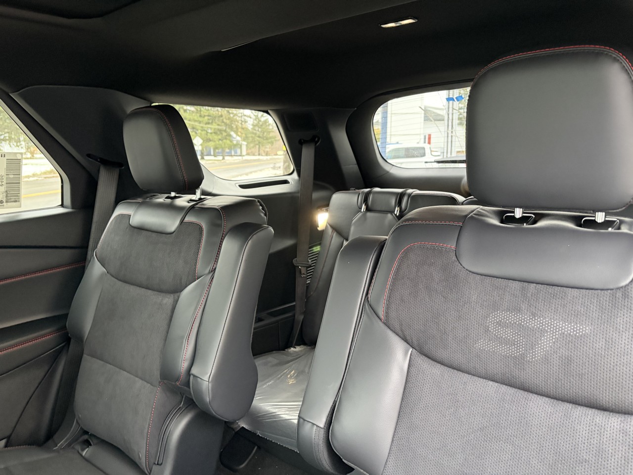 2026 Ford Explorer ST PERFORMANCE Main Image