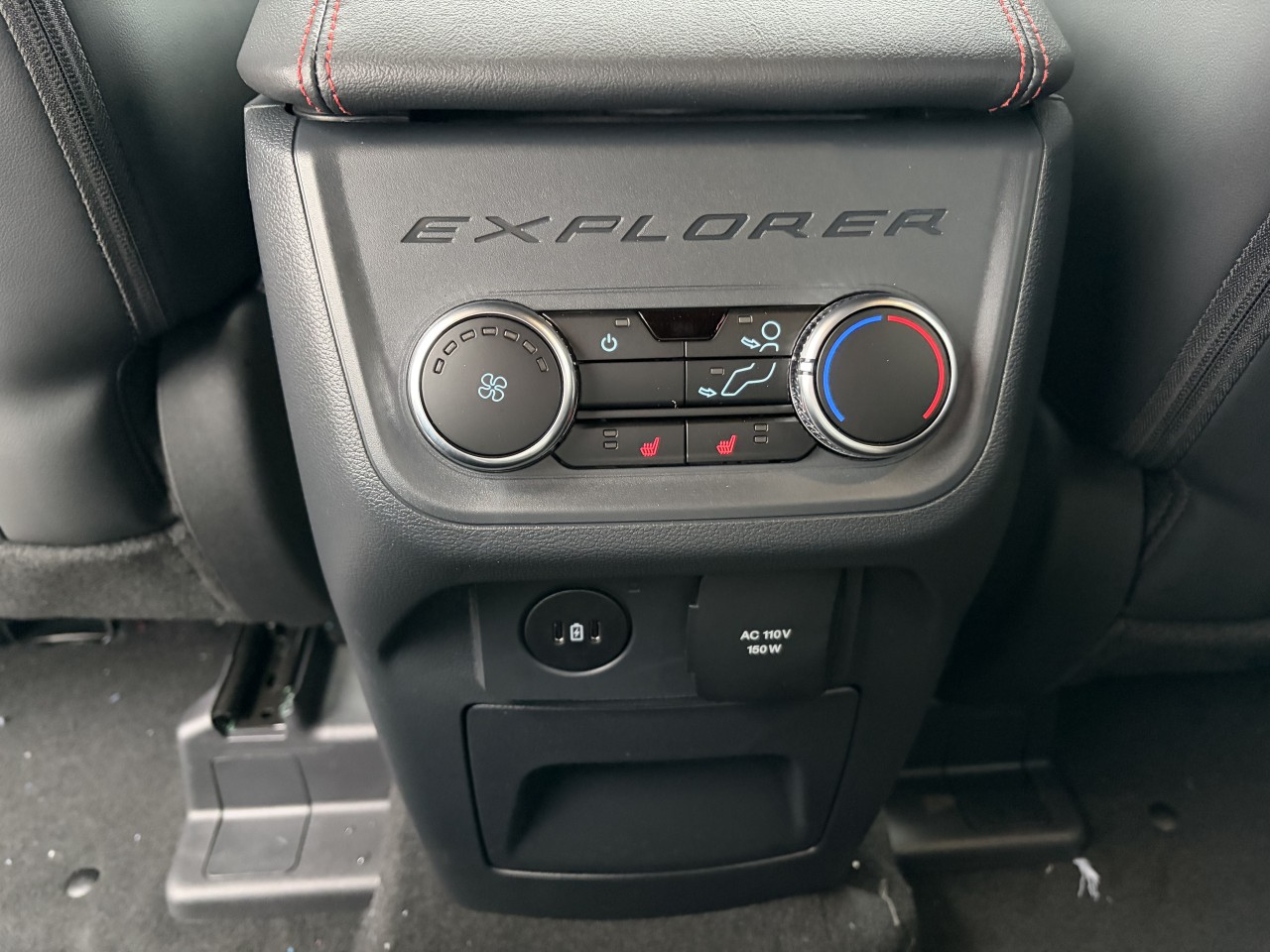 2026 Ford Explorer ST PERFORMANCE Main Image