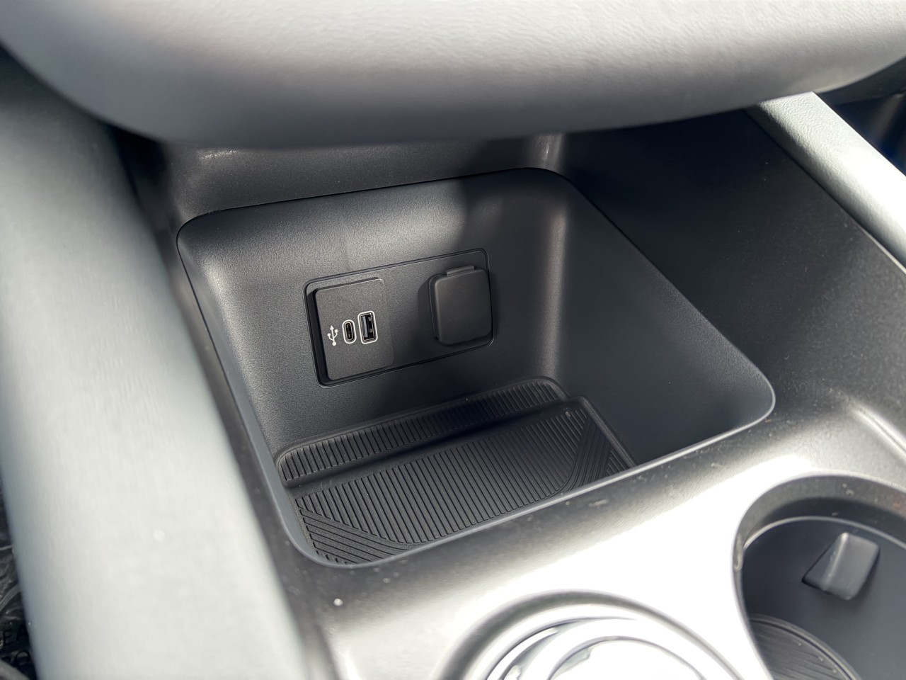 2026 Ford Explorer ST PERFORMANCE Main Image