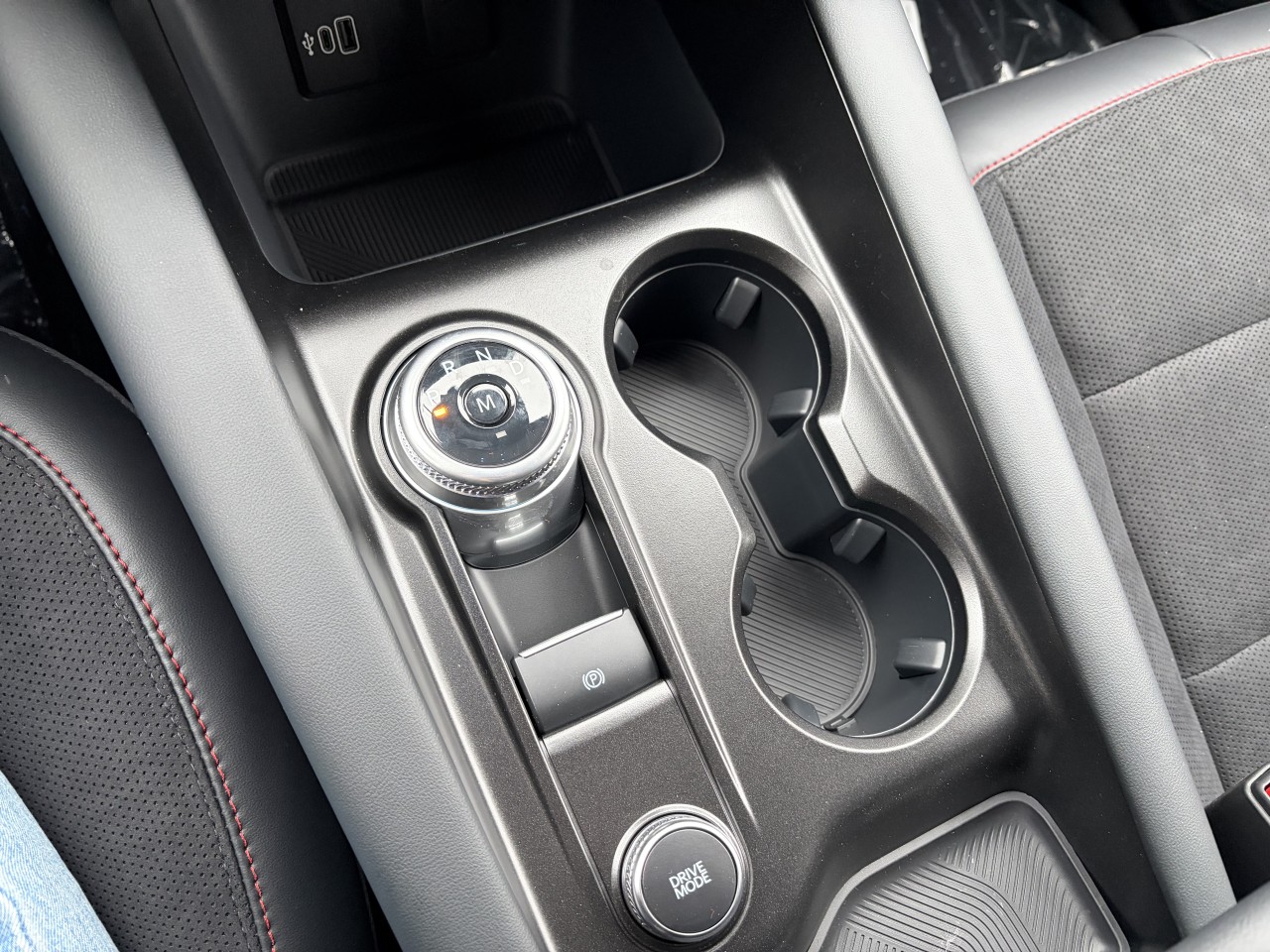 2026 Ford Explorer ST PERFORMANCE Main Image