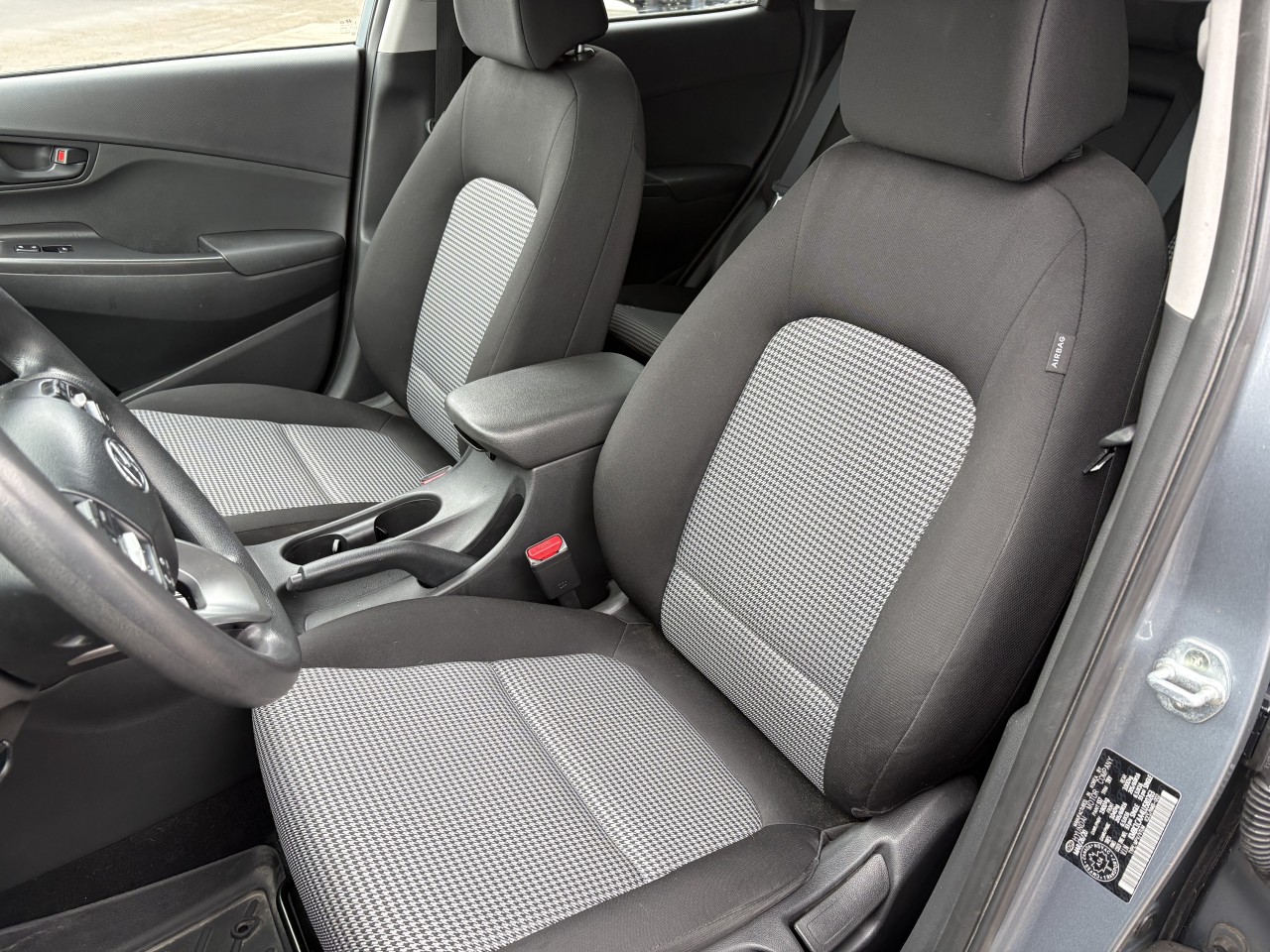 2020 Hyundai Kona Essential Main Image