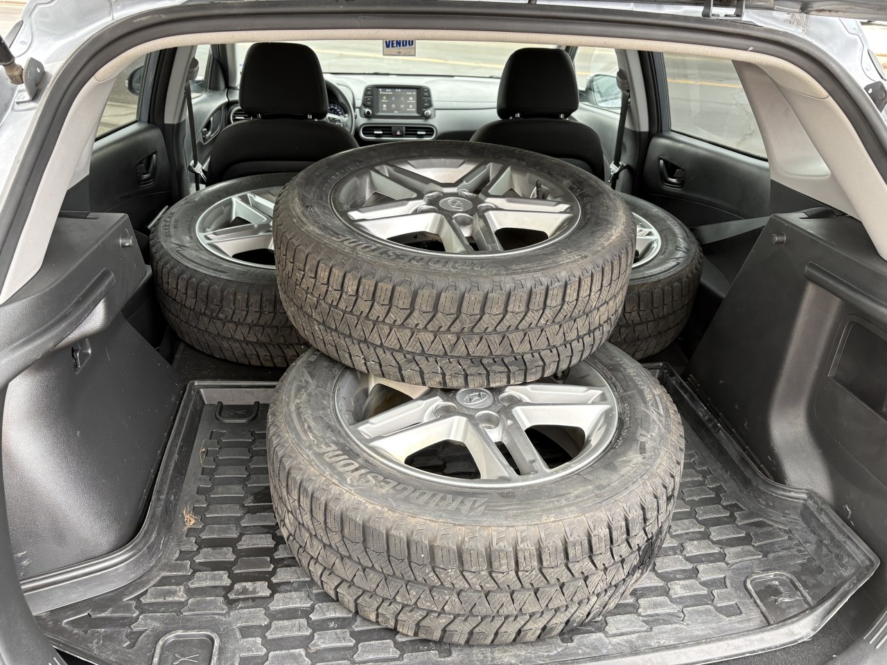 2020 Hyundai Kona Essential Main Image