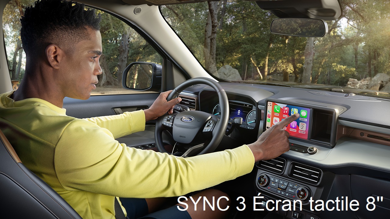 2022 Ford Maverick XLT Main Image