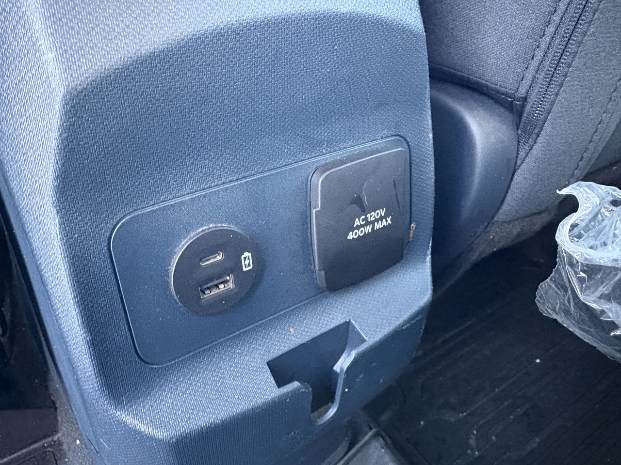 2022 Ford Maverick XLT Main Image