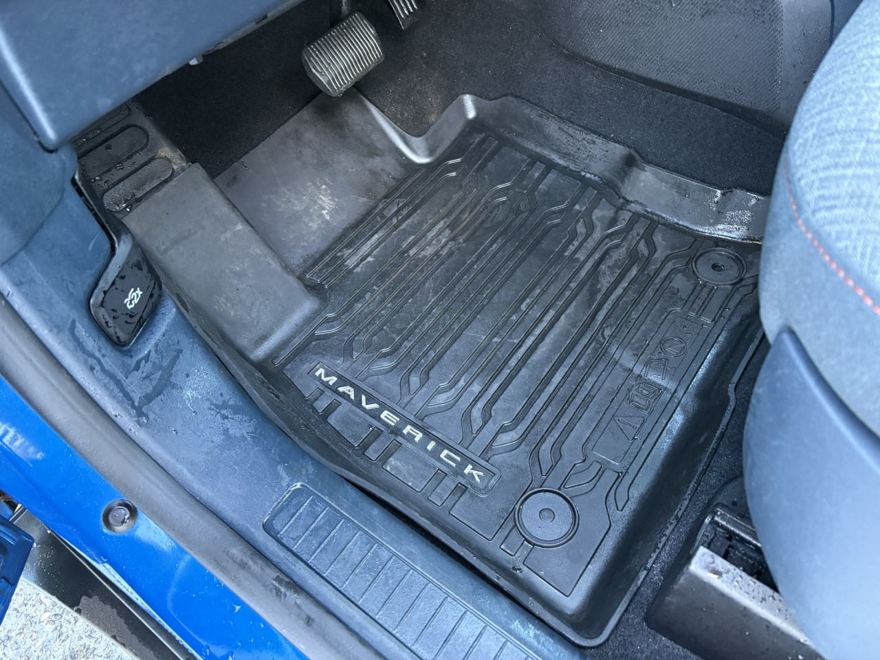 2022 Ford Maverick XLT Main Image