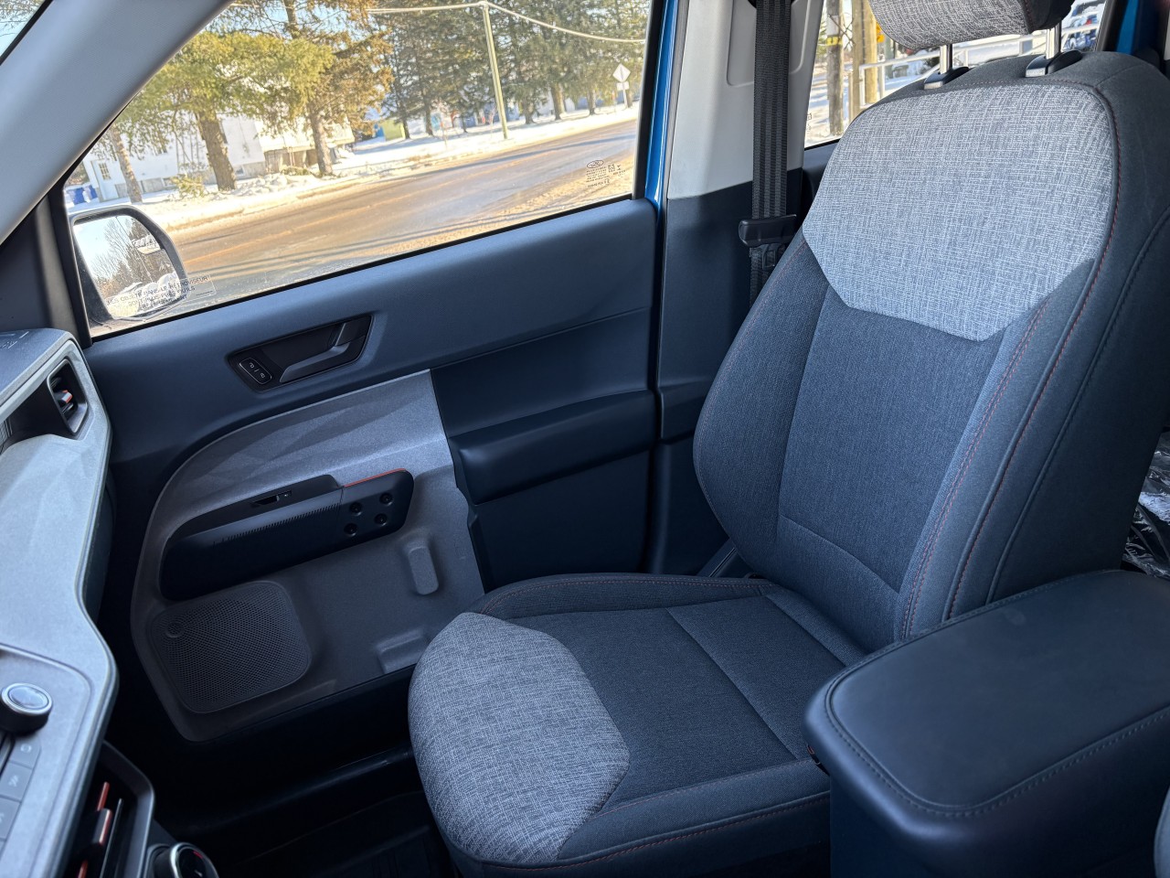 2022 Ford Maverick XLT Main Image