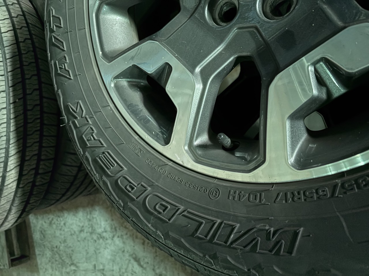 2022 Ford Maverick XLT Main Image