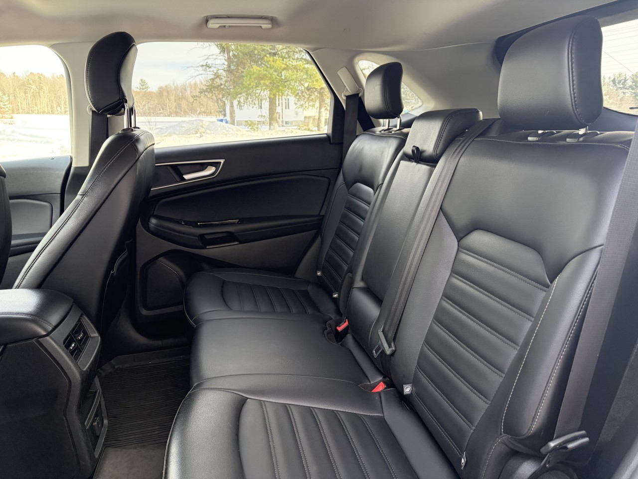 2019 Ford Edge SEL Main Image