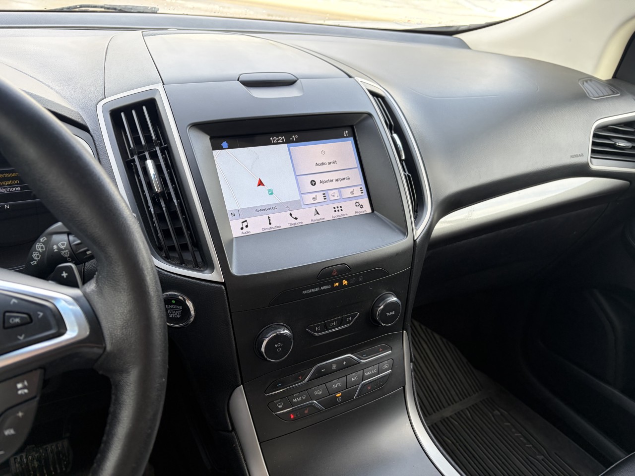 2019 Ford Edge SEL Main Image