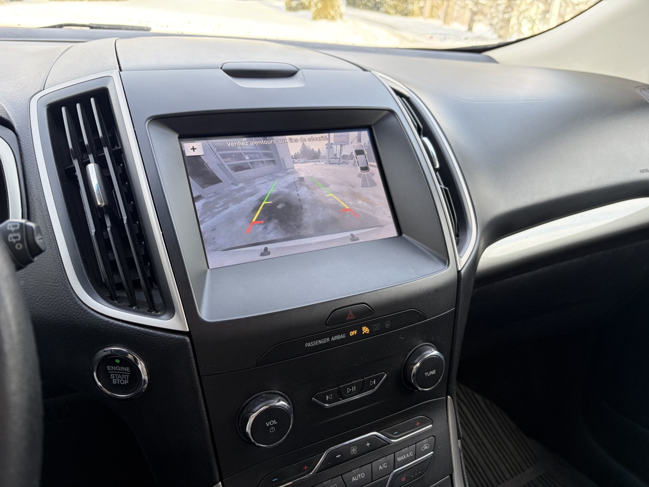 2019 Ford Edge SEL Main Image