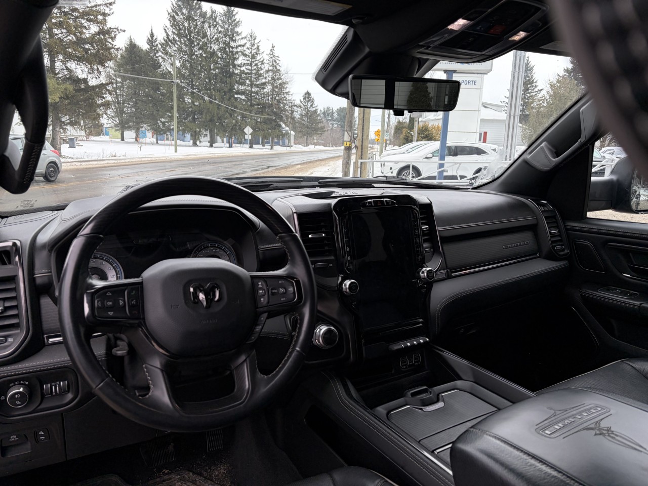 2022 Ram 1500 Limited 4X4 CUIR BLACK EDITION Main Image