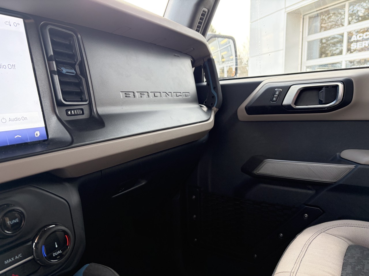 2022 Ford Bronco Wildtrak Sasquatch 4X4 V6 2.7L Main Image