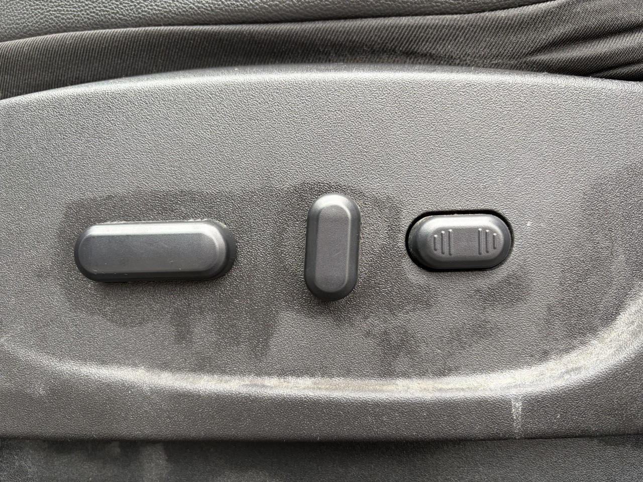 2015 Ford Escape Titanium AWD CUIR TOIT PANO BLUETOOTH SIEGES CHAUFFANTS Main Image