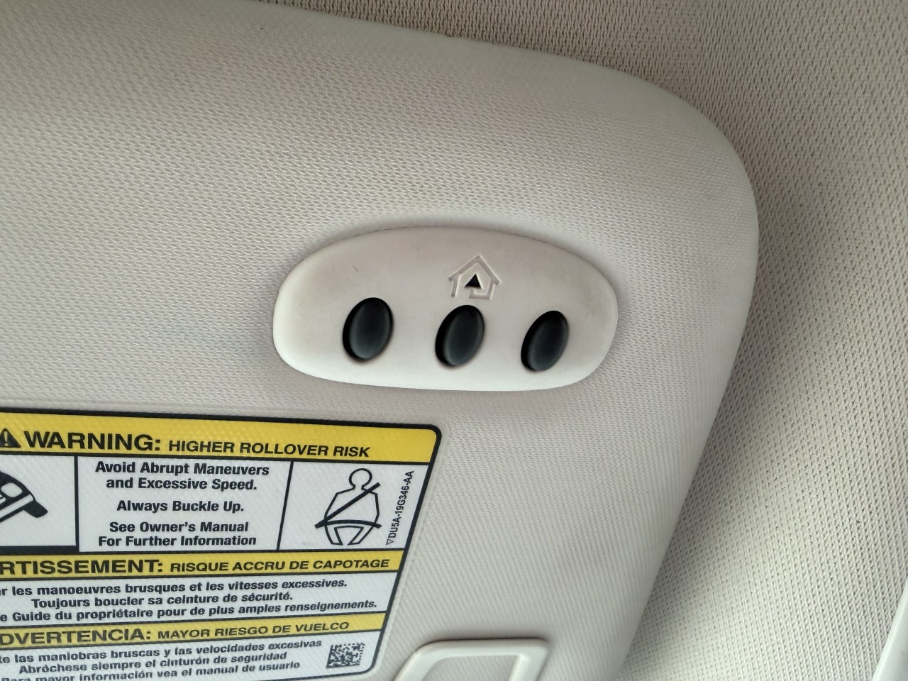 2015 Ford Escape Titanium AWD CUIR TOIT PANO BLUETOOTH SIEGES CHAUFFANTS Main Image