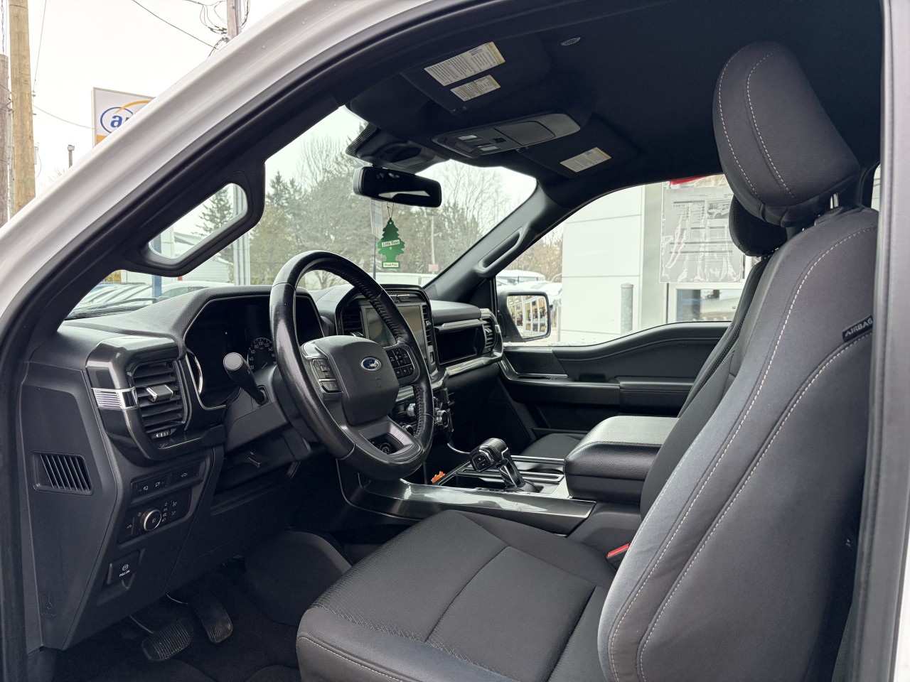 2021 Ford F-150 XLT 3.5L ECOBOOST 302A FX4 ÉCRAN 12 PO CARPLAY ANDROID AUTO SIEGES CHAUFFANTS Main Image