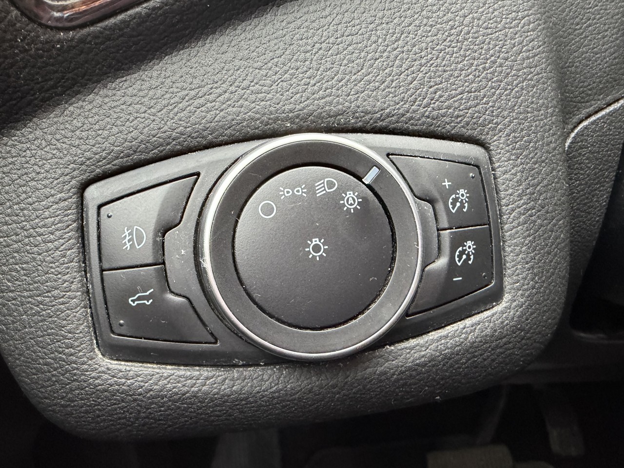 2017 Ford Escape TITANIUM AWD 2.0L, CUIR, GPS, TOIT PANO SYNC3 CAMÉRA DE RECUL Main Image