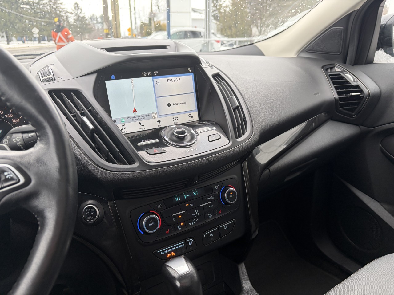 2017 Ford Escape TITANIUM AWD 2.0L, CUIR, GPS, TOIT PANO SYNC3 CAMÉRA DE RECUL Main Image