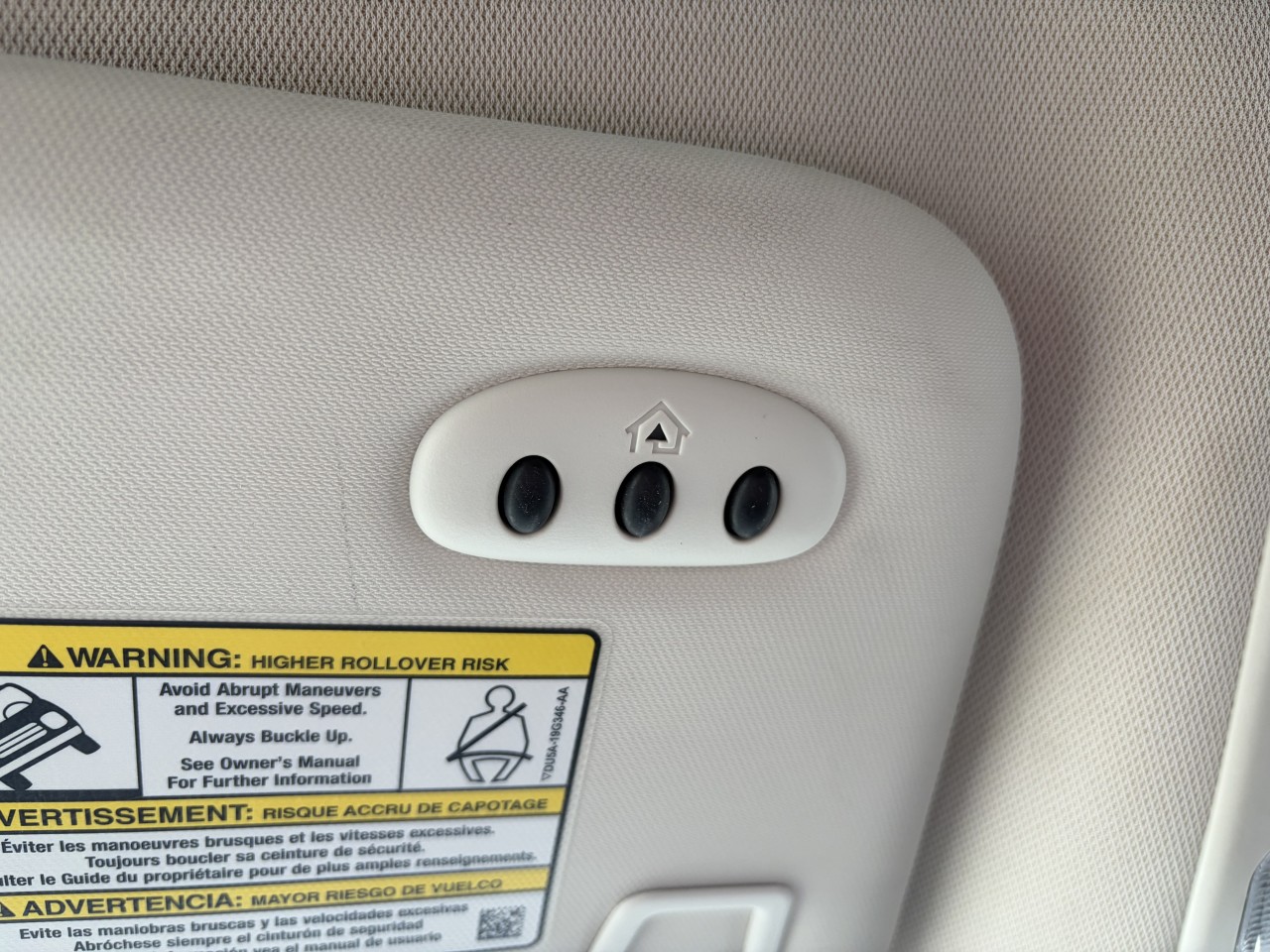 2017 Ford Escape TITANIUM AWD 2.0L, CUIR, GPS, TOIT PANO SYNC3 CAMÉRA DE RECUL Main Image