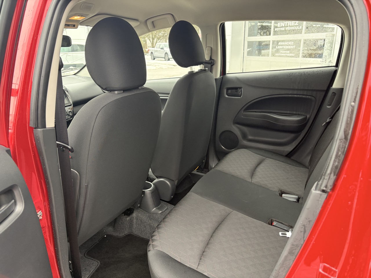 2024 Mitsubishi Mirage ES APPLE CARPLAY/ANDROID AUTO SIÈGES CHAUFFANT CAMÉRA DE RECUL Main Image