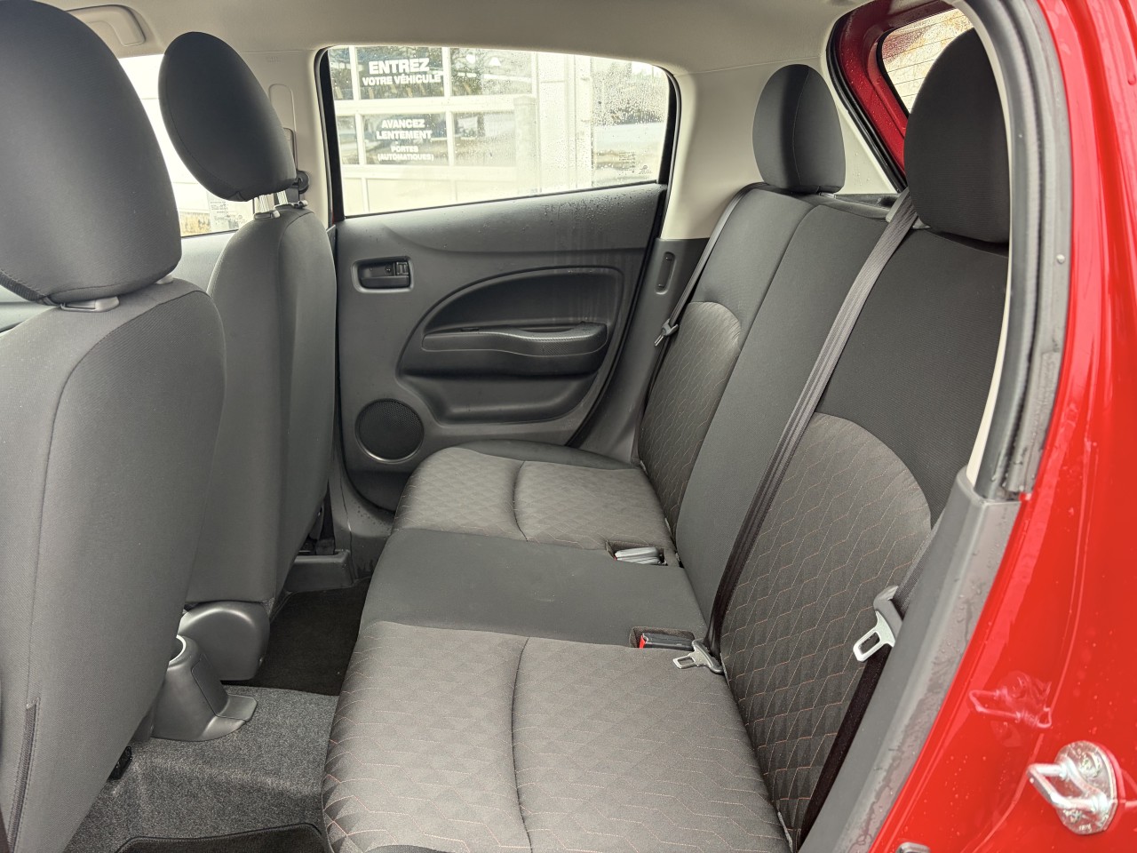 2024 Mitsubishi Mirage ES APPLE CARPLAY/ANDROID AUTO SIÈGES CHAUFFANT CAMÉRA DE RECUL Main Image