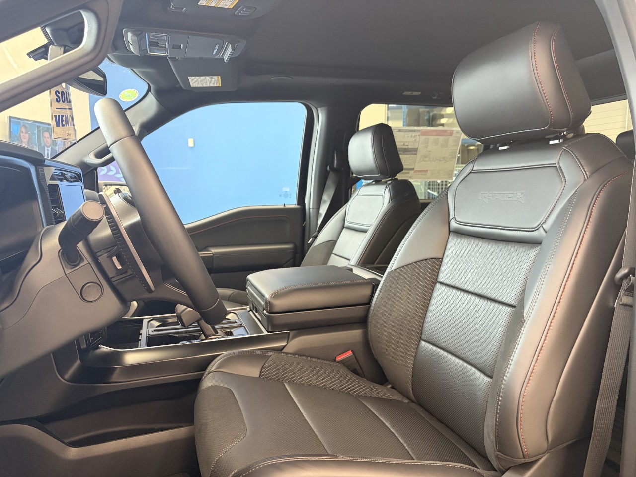 2025 Ford F-150 RAPTOR 4X4 SUPERCREW 801A Main Image