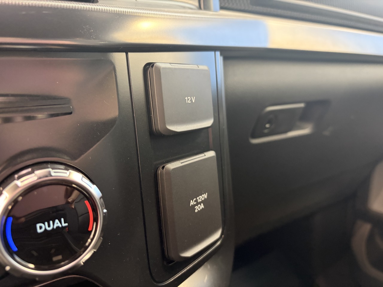 2025 Ford F-150 RAPTOR 4X4 SUPERCREW 801A Main Image