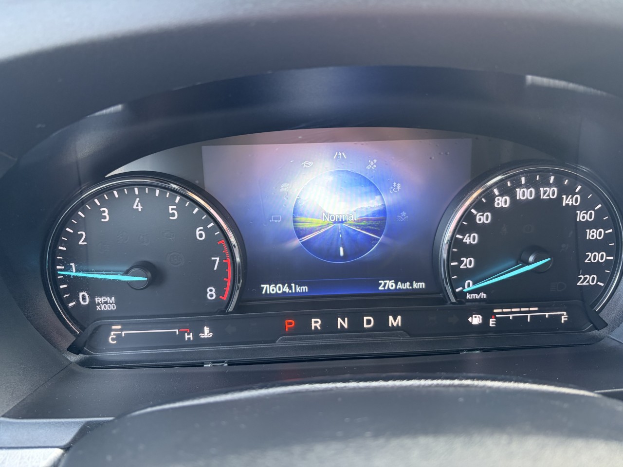 2022 Ford Explorer TIMBERLINE SYNC3 TOIT OUVRANT CAM 360 Main Image