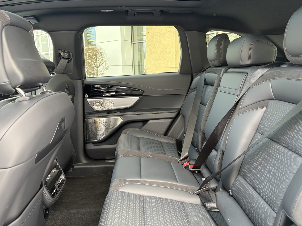 2025 Lincoln Nautilus RESERVE 203A MASSAGE PARFUM TOIT PANORAMIQUE Main Image