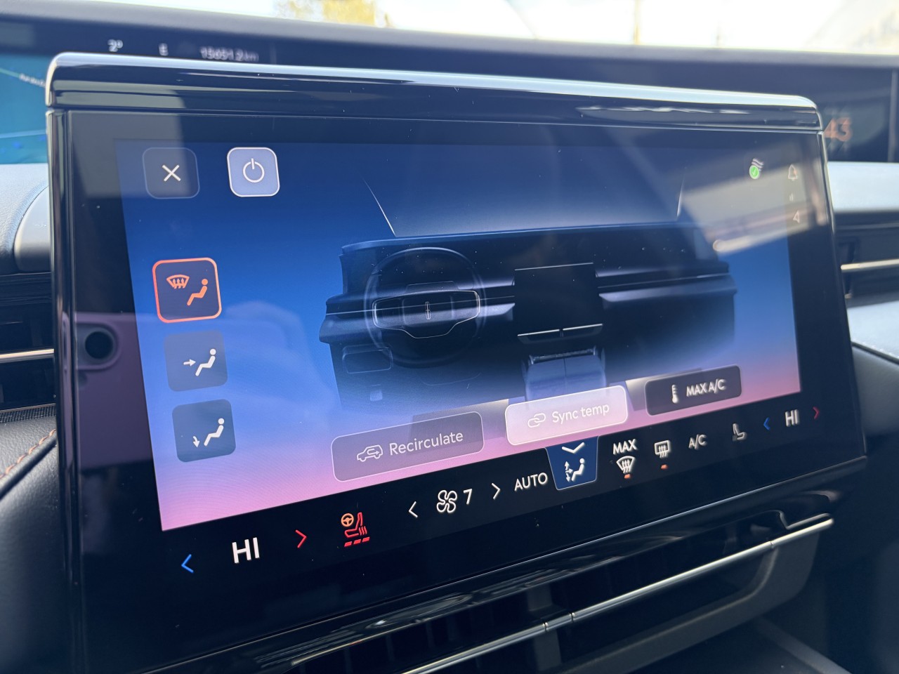 2025 Lincoln Nautilus RESERVE 203A MASSAGE PARFUM TOIT PANORAMIQUE Main Image