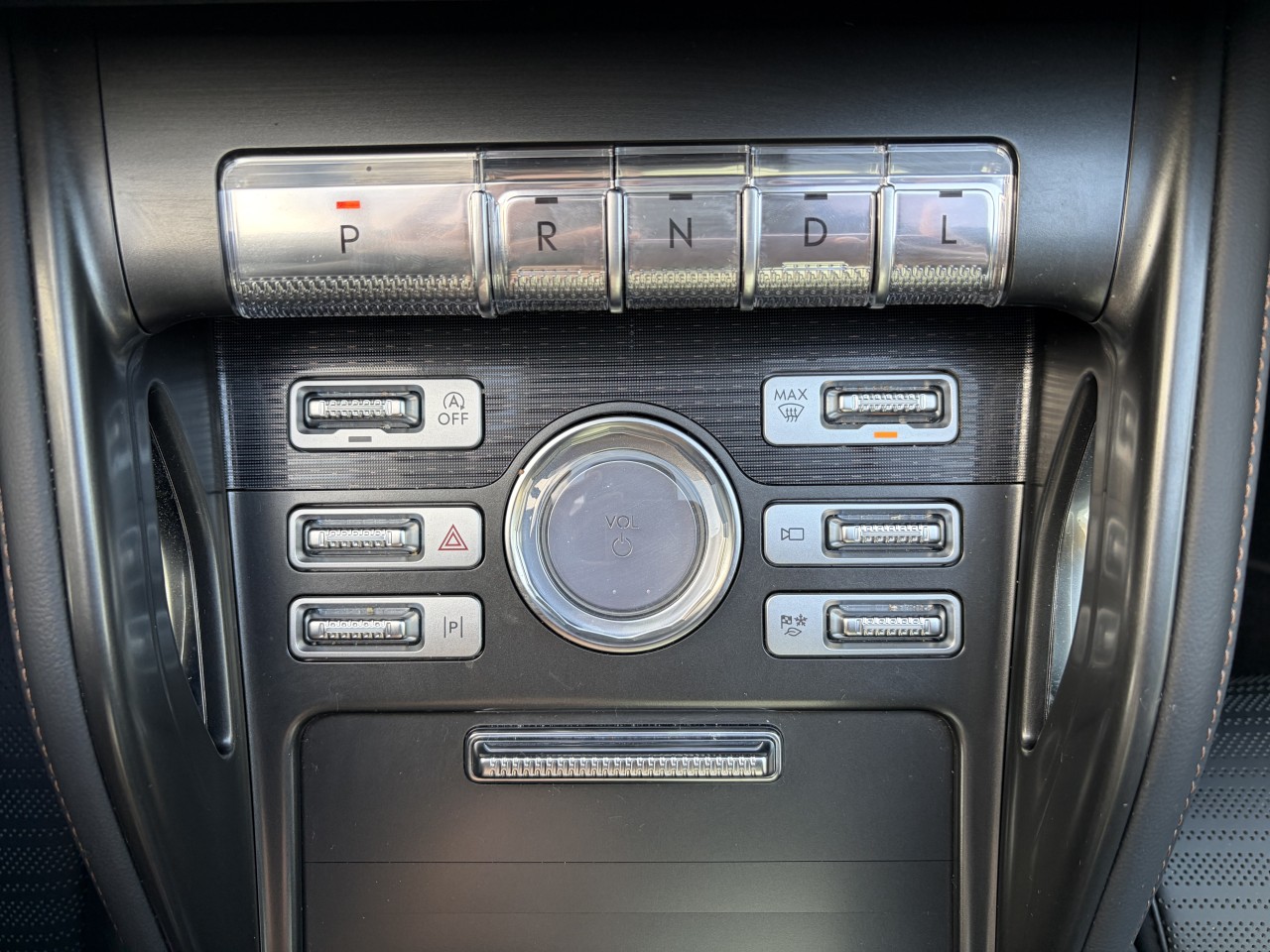 2025 Lincoln Nautilus RESERVE 203A MASSAGE PARFUM TOIT PANORAMIQUE Main Image