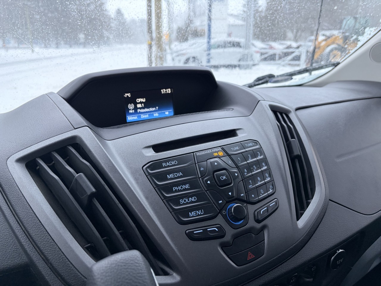 2019 Ford Transit-250 T-250 148" Med Rf 9000 GVWR Sliding RH Dr Main Image