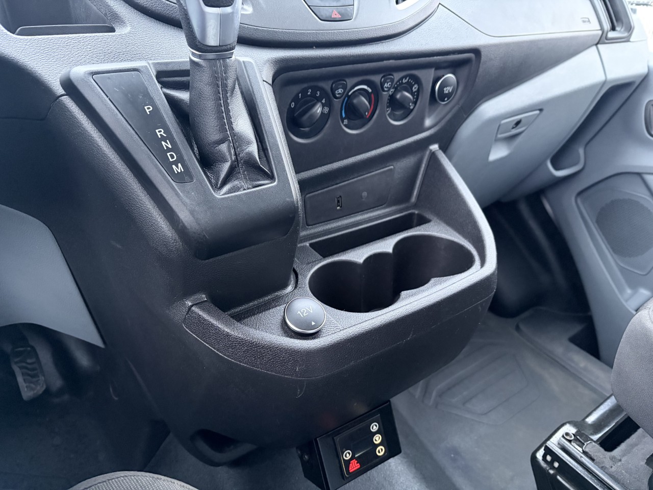 2019 Ford Transit-250 T-250 148" Med Rf 9000 GVWR Sliding RH Dr Main Image