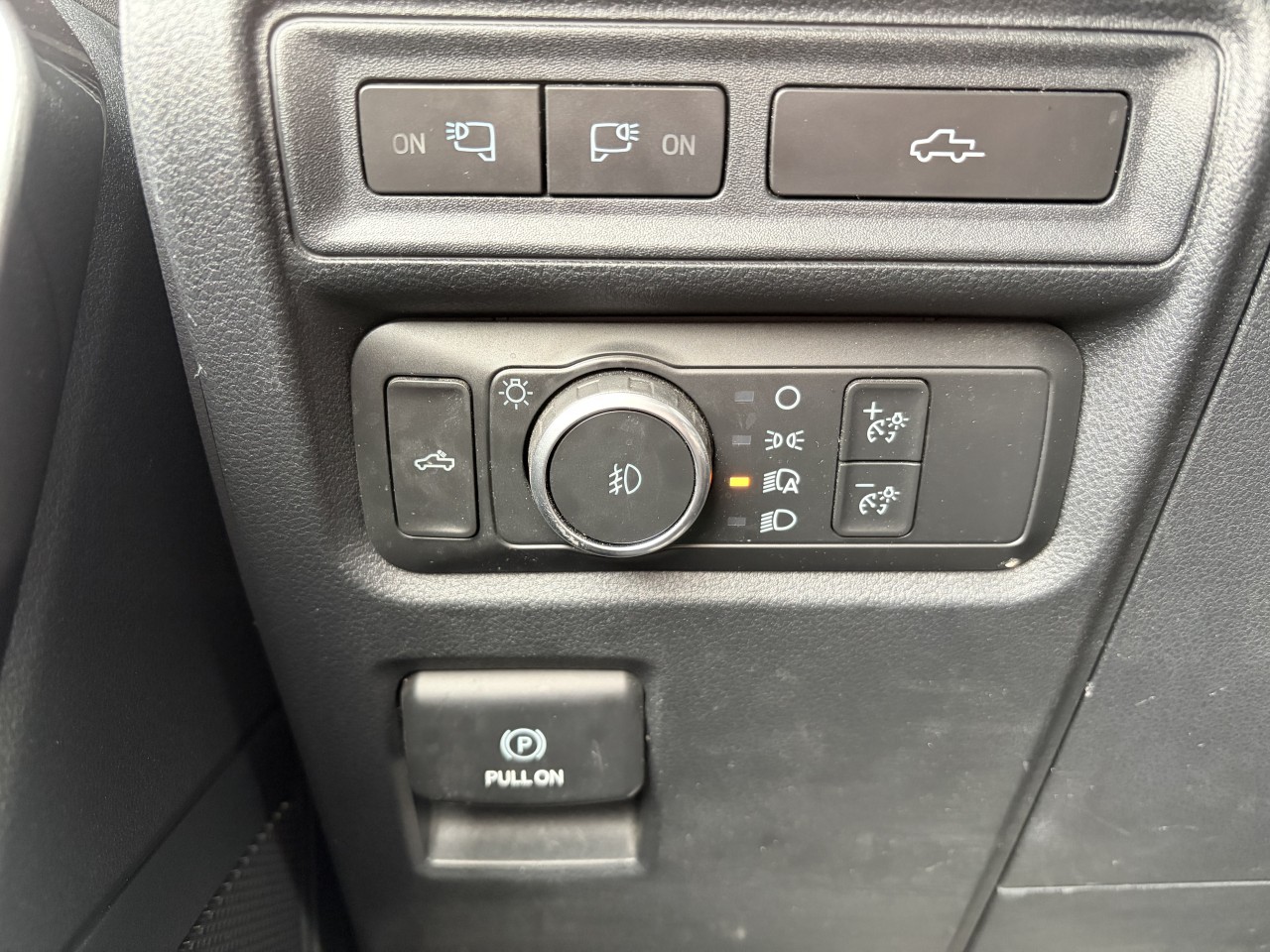 2021 Ford F-150 XLT FX4 302A SIEGES CHAUFFANTS DEMARREUR A DISTANCE ÉCRAN 12 POUCES Main Image