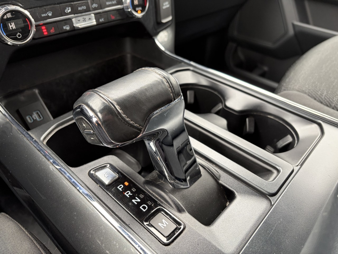 2021 Ford F-150 XLT FX4 302A SIEGES CHAUFFANTS DEMARREUR A DISTANCE ÉCRAN 12 POUCES Main Image