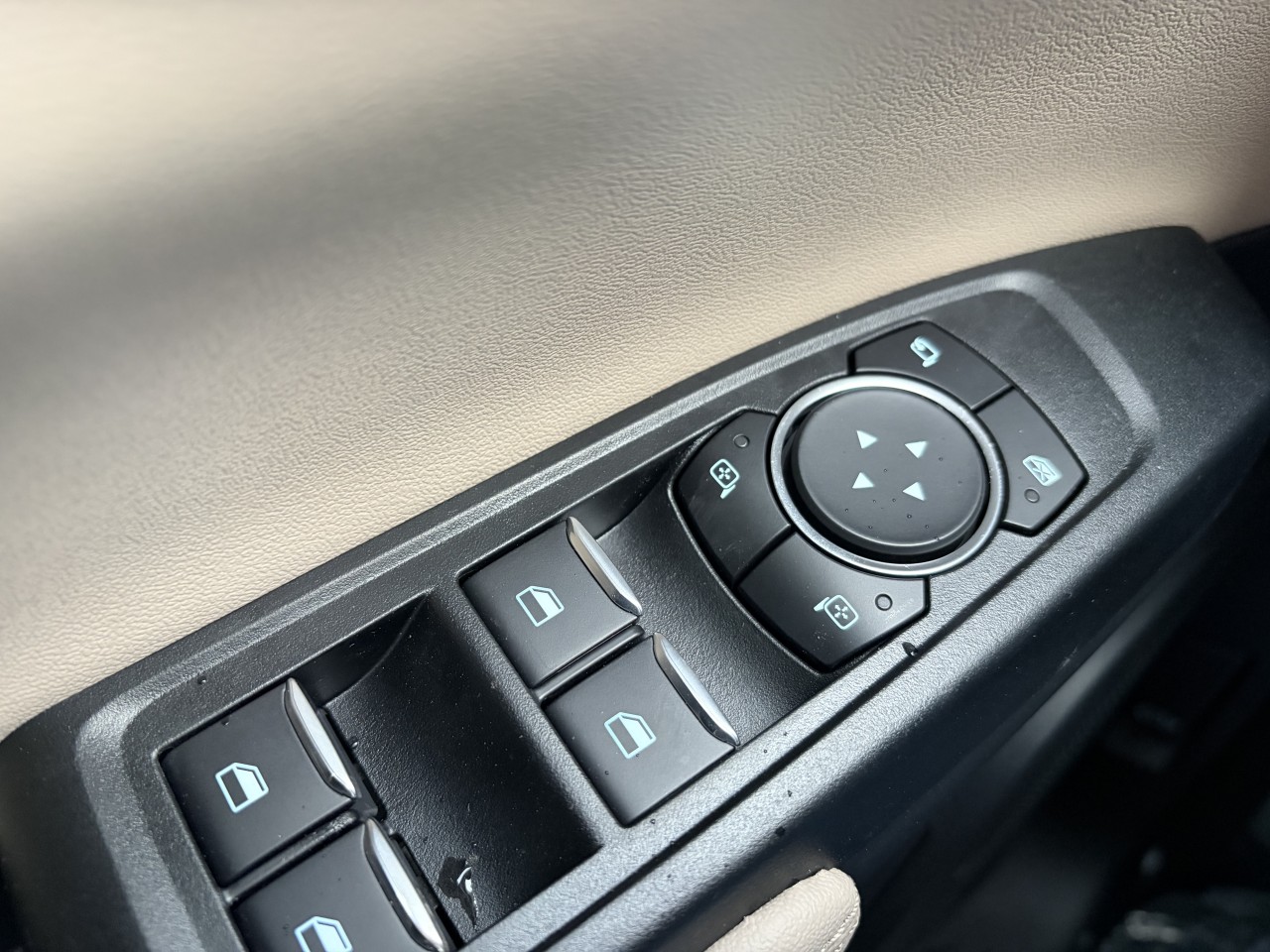 2025 Ford Ranger LARIAT Main Image