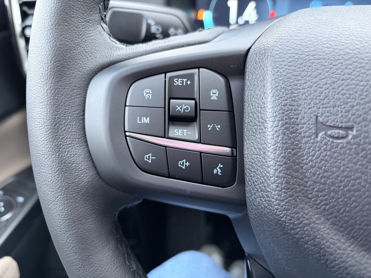 2025 Ford Ranger LARIAT Main Image