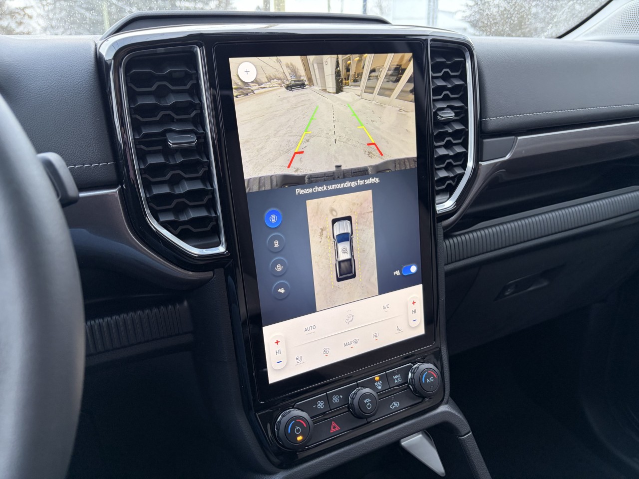 2025 Ford Ranger LARIAT Main Image