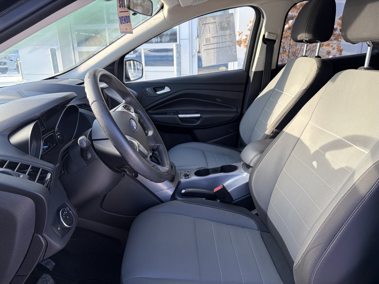 2015 Ford Escape SE Main Image