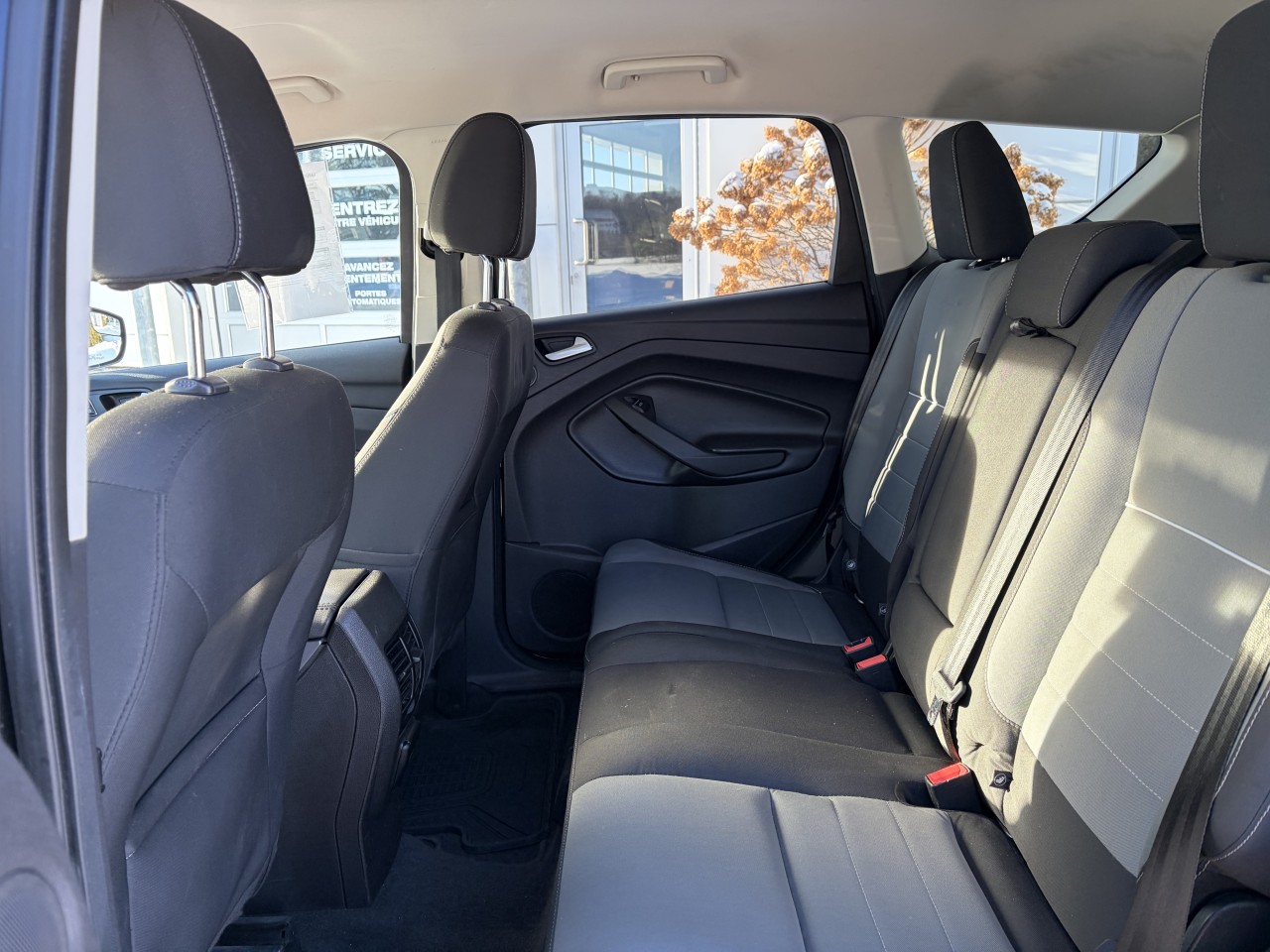 2015 Ford Escape SE Main Image